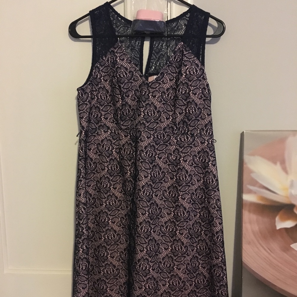 Motherhood Maternity Dress